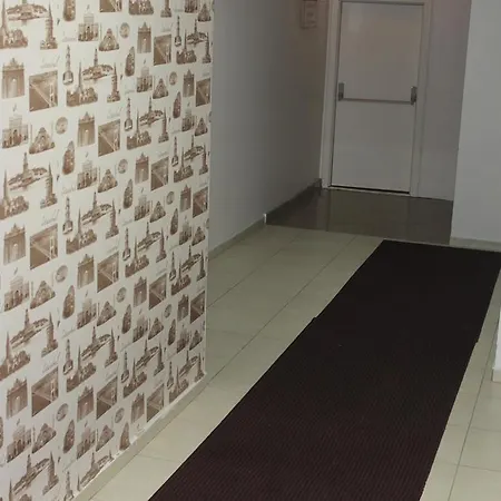 Venus מלון